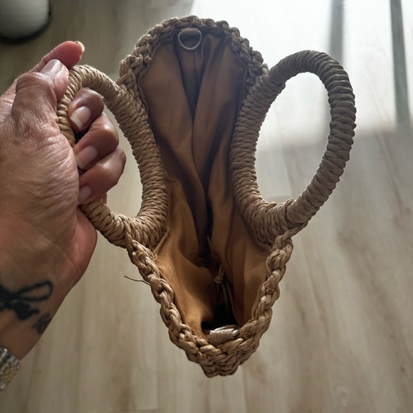 Half Moon 🌙Tan Woven Tote Bag - Picture 3 of 5